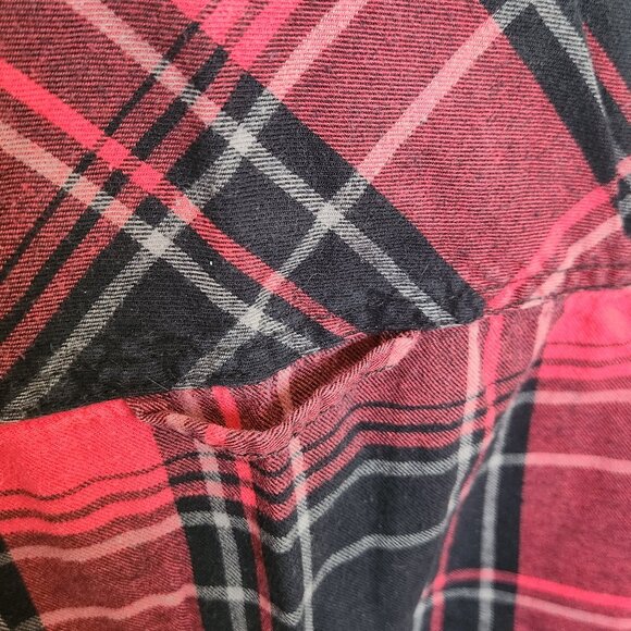 Streetwear Society Classic Plaid Flannel - Picture 6 of 10